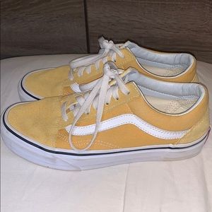 Old Skool yellow Vans